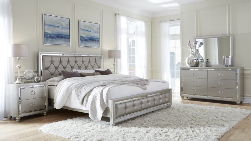 Riley - 5 Piece King Bedroom Set - Silver